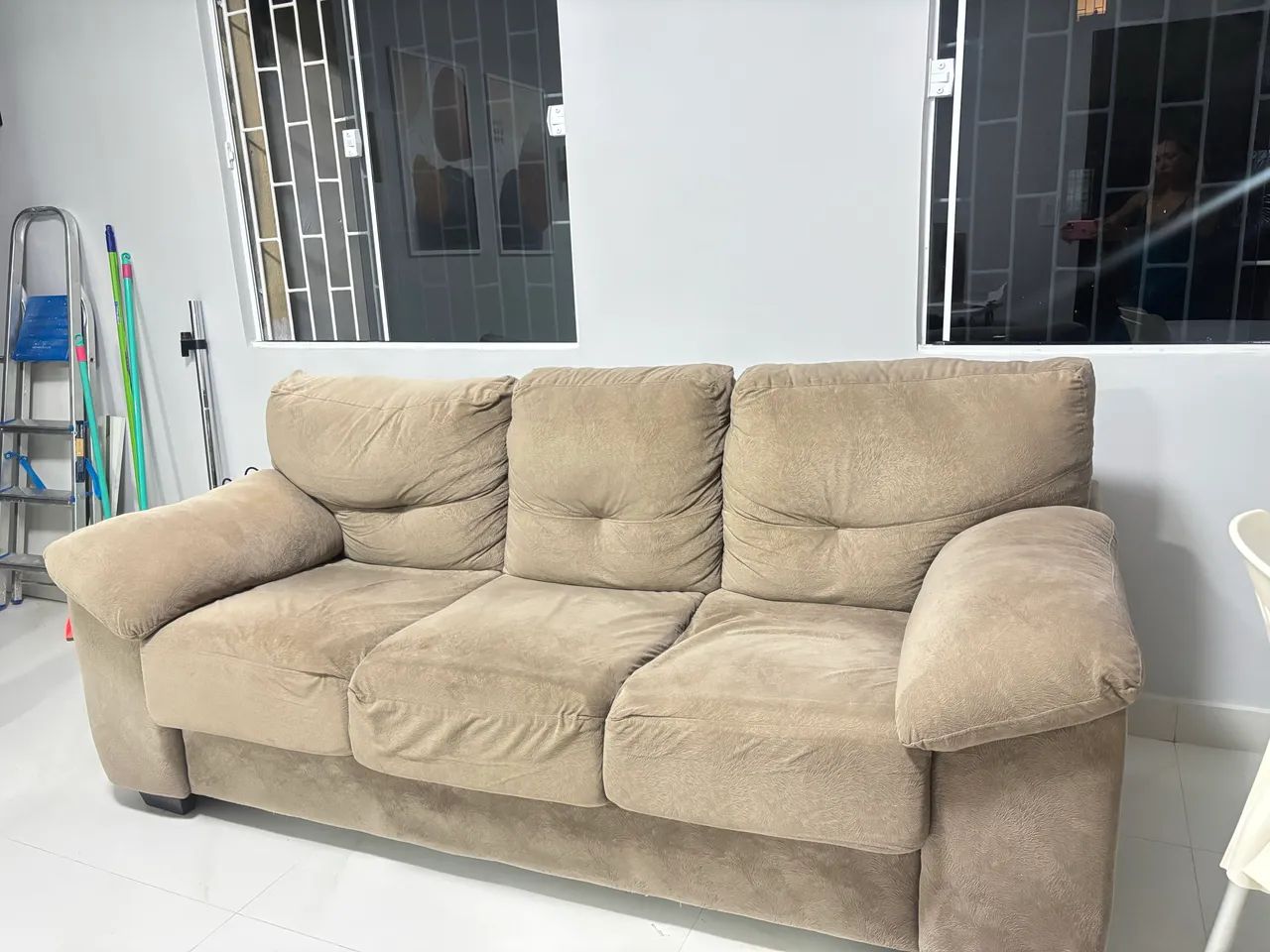 Sofá 3 lugares | Suede 