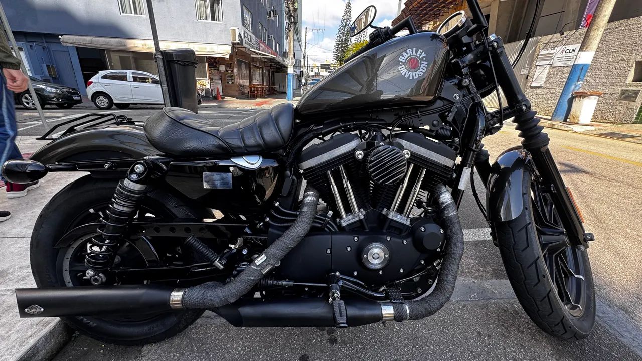 Harley Davidson Iron 883 lindaaa