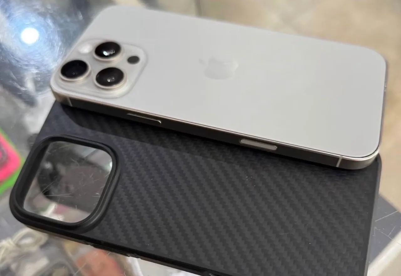 iPhone 16 pro Max - Foto 2
