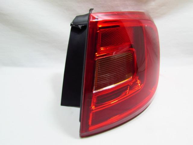 Lanterna Traseira Jetta 2011 2012 a 2014 2015 Canto Direito