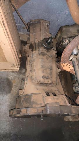 Vendo caixa de câmbio 4x4 Ford Ranger pra motores 2.5 e 2.8