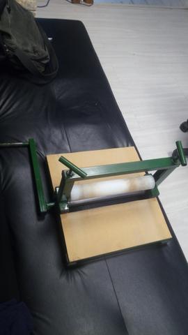 Máquina de corte e vinco manual 30cm - Foto 2