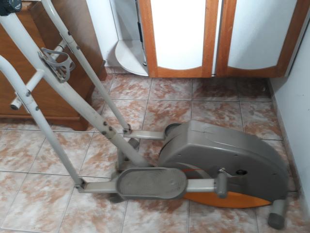 Elíptico Athletic Extreme 1000