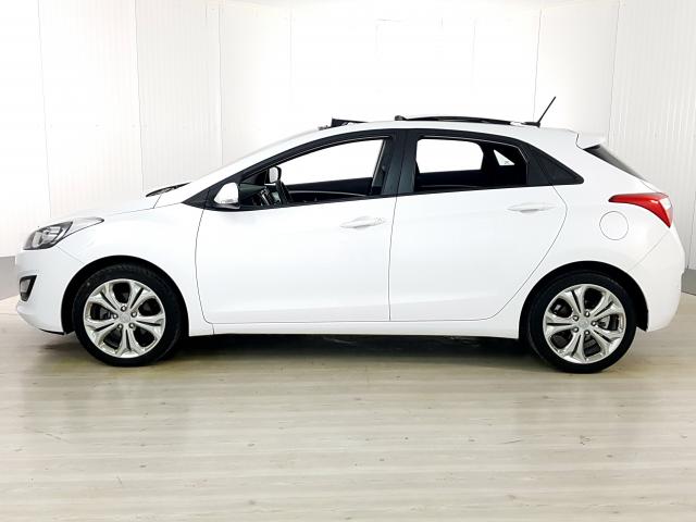 Hyundai i30 Serie Limitada 1.8 16V Aut. 5p - Branco - 2015 - Foto 3