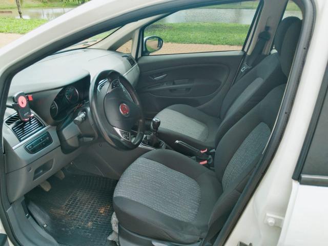 Fiat Punto Essence 1.6 (Flex) 2012 - Completo - Foto 9