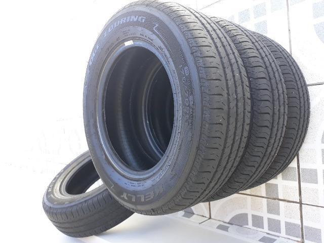 Pneus semi novos