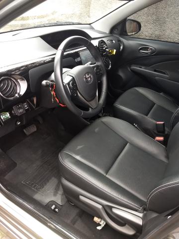 Toyota Etios Sedan 1,5 XLS 2017/18 - Foto 6