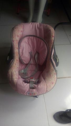 Vendo um bebê conforto e perfeito estado - Foto 2