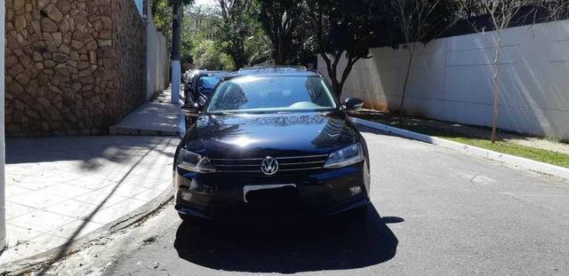 Volkswagen Jetta Confortline 1.4 TSI 17/18 - Pacote Premium