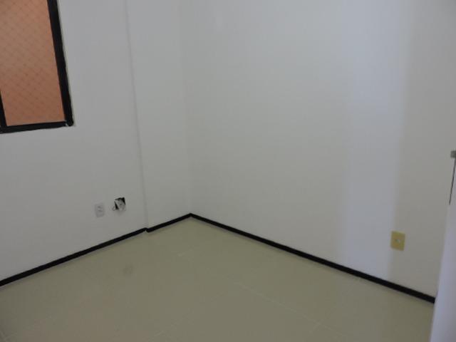 Ótimo apto na Varjota. Contato: (85)3264.1514 / 98736.2691 - Foto 7