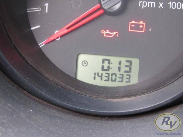 FORD FIESTA 2008/2009 1.6 MPI SEDAN 8V FLEX 4P MANUAL - Foto 2