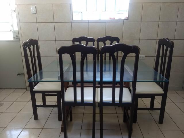 Mesa em madeira com tampo de vidro - Foto 4