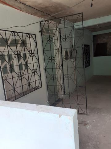 Vendo uma casa. 3° trav. Sólon de Carvalho 50 Sussuarana
