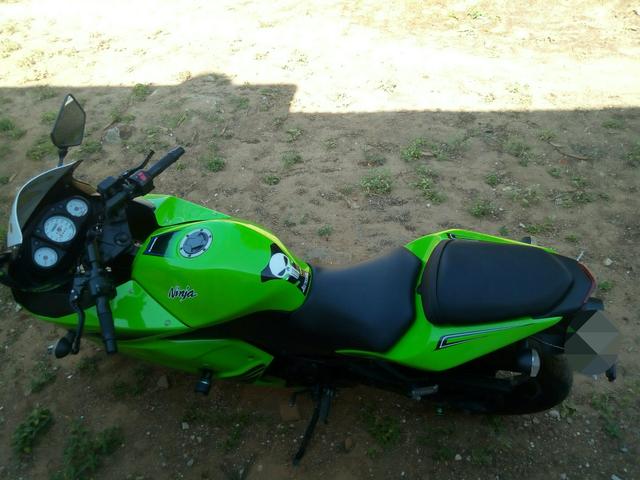 Ninja 250 vendo ou troco em moto do meu interese - Foto 5