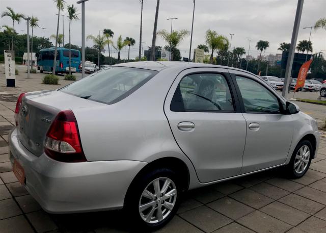 TOYOTA ETIOS 2018/2019 1.5 X PLUS SEDAN 16V FLEX 4P AUTOMÁTICO - Foto 7