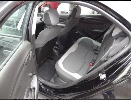 Vendo carro com entrada de;$3,000 - Foto 5