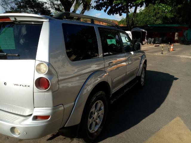 Pajero Sport HPE 3.5 V6, flex, 4x4 auto, prata, com GNV - Foto 5