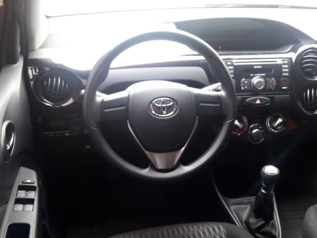 TOYOTA ETIOS 2016/2017 1.3 X 16V FLEX 4P MANUAL - Foto 9