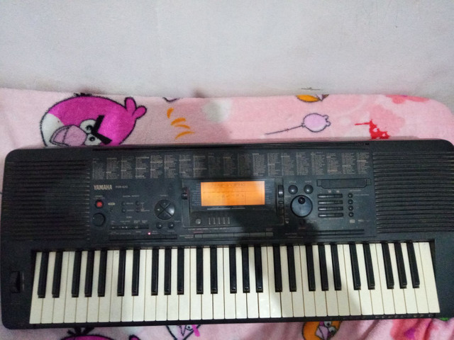 Teclado yamaha psr620