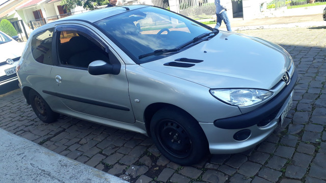Peugeot 206 prata com ar condicionado 2007