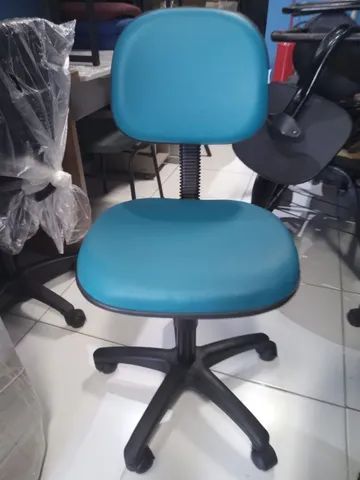 Cadeira giratória escritório injetada  - Foto 4
