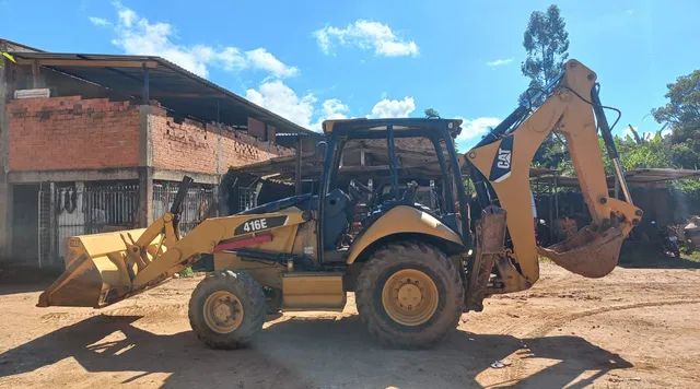 Retroescavadeira Caterpillar E Ano X E Comando Novo Em Sp M Quinas Pesadas Para