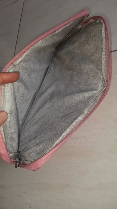Vendo Capa para Tablet / I Pad ou Notebook (mini) - Foto 2