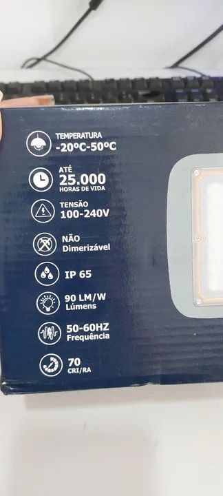 Luminária led triângulo 110w  - Foto 3