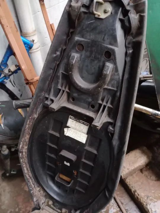 Banco Yamaha neon 115