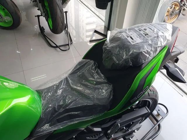 Kawasaki Z 500 Abs - 2025 - Foto 4