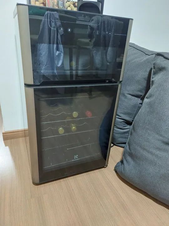 Adega 29 garrafas Electrolux compressor  - Foto 2