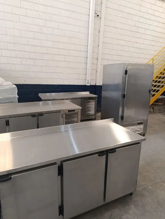 Balcão Refrigerado  3 Portas em Aço Inox  - Foto 2