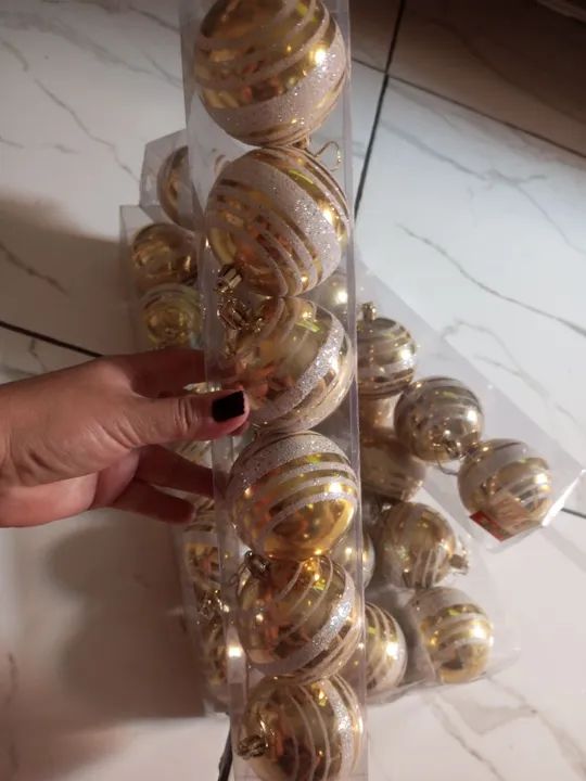 Bolas de Natal Douradas e Brancas -  - Foto 2