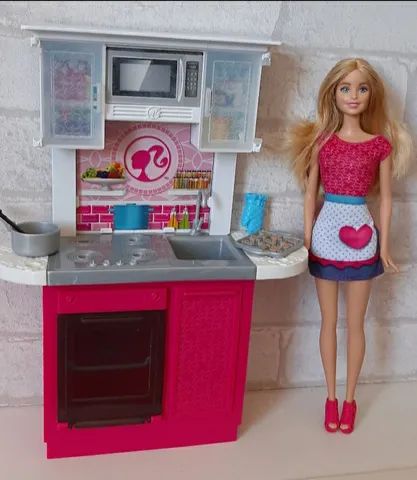 Barbie best sale deluxe kitchen