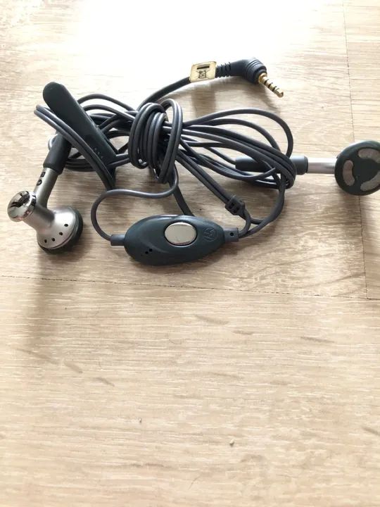 Fone de ouvido Motorola encaixe P1 (Pino fino)
