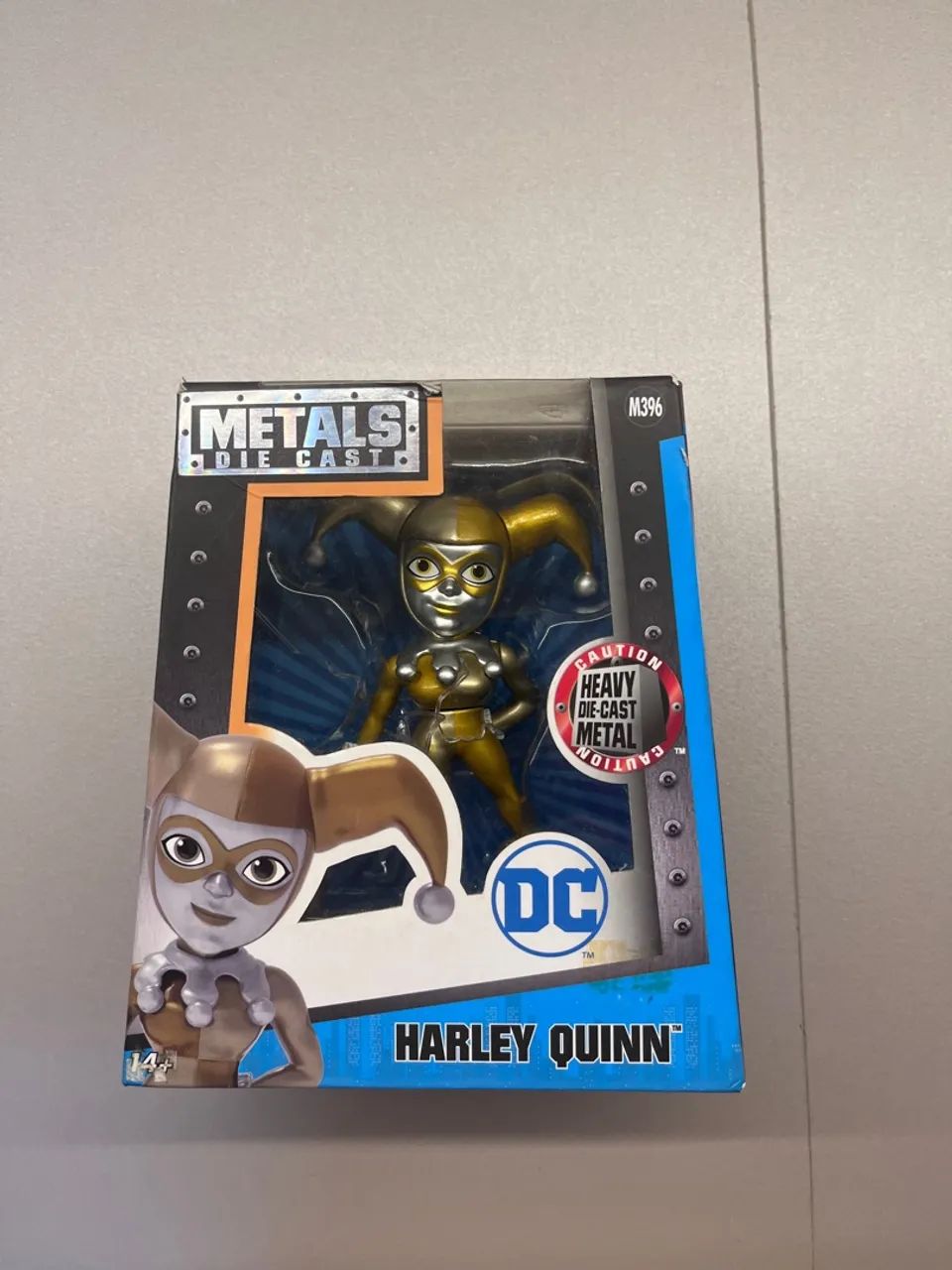 Miniaturas Colecionáveis DC Comics - Metals HARLEY QUINN ORIGINAL 