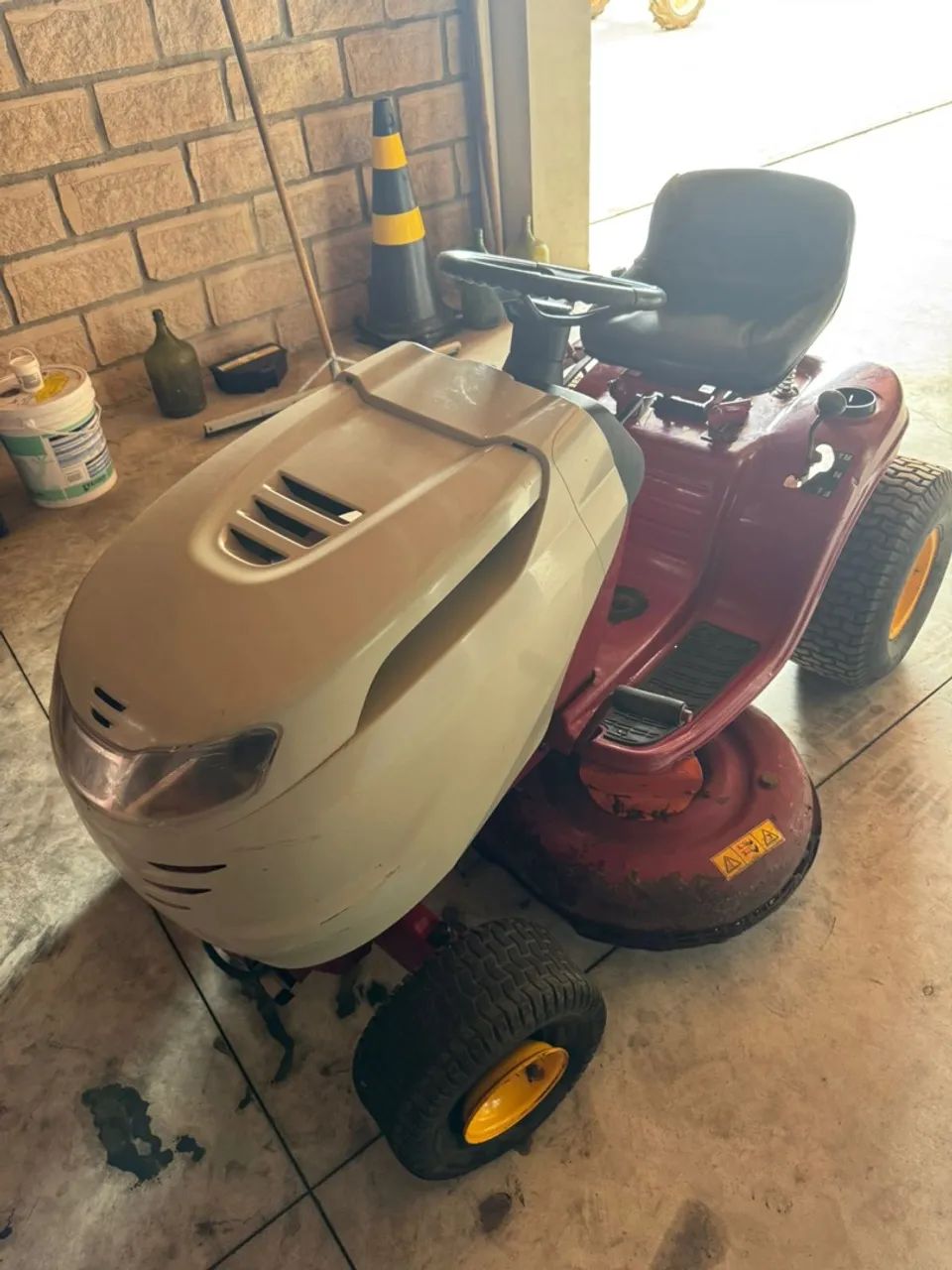 Trator de cortar grama 17.5cv  - Foto 4