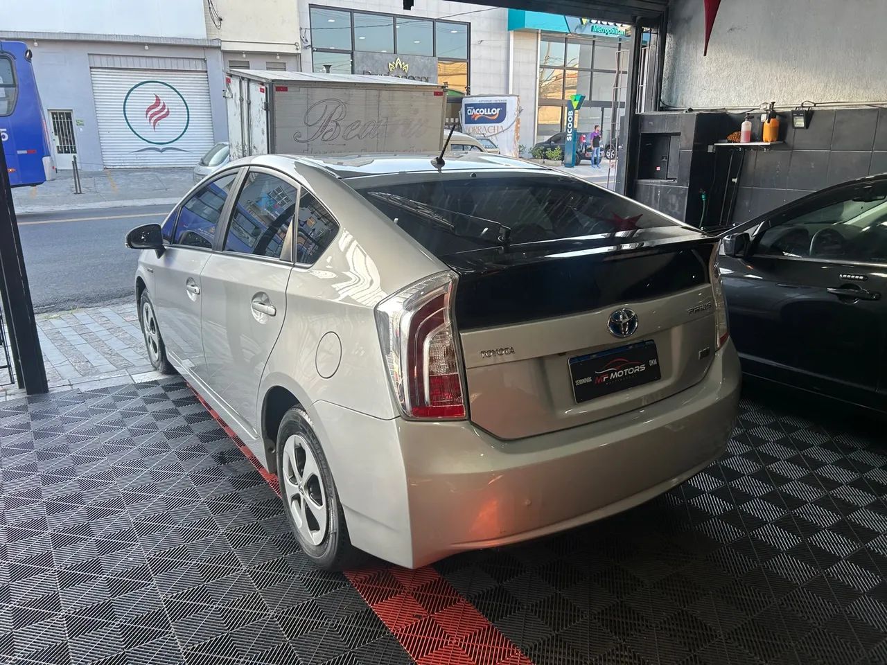Toyota Prius 1.8 Híbrido Automático  - Foto 4