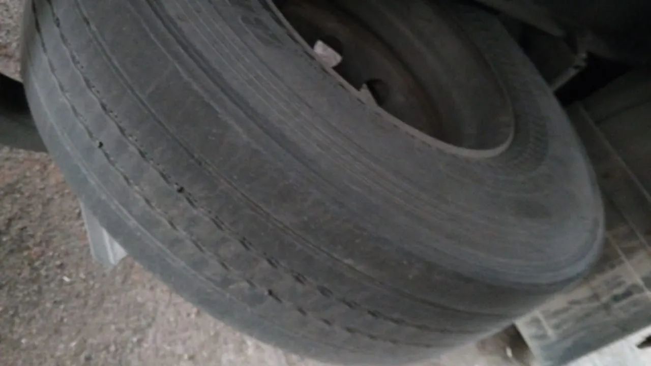 Pneu Bridgestone 295