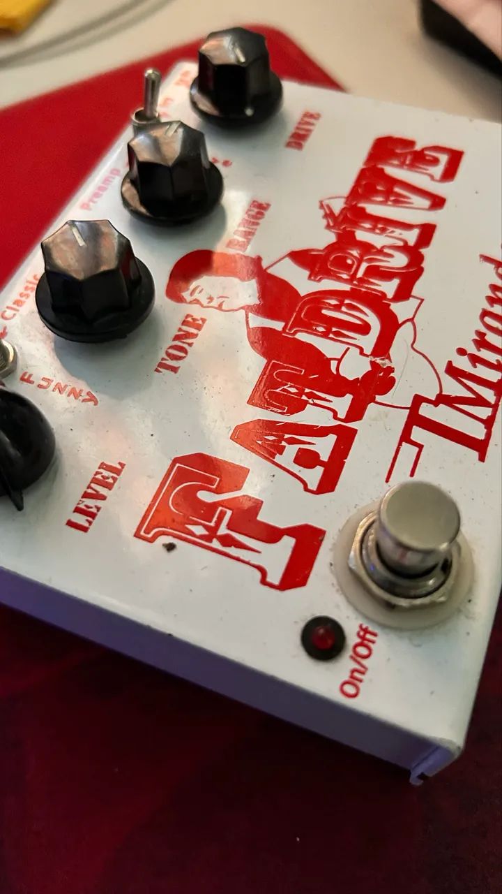 Vendo Pedal T Miranda Fat Drive muito novo.
