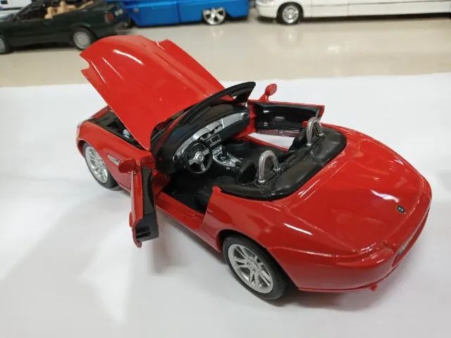 Miniatura Bmw Z8 1/24 Maisto #2m18 - Foto 4