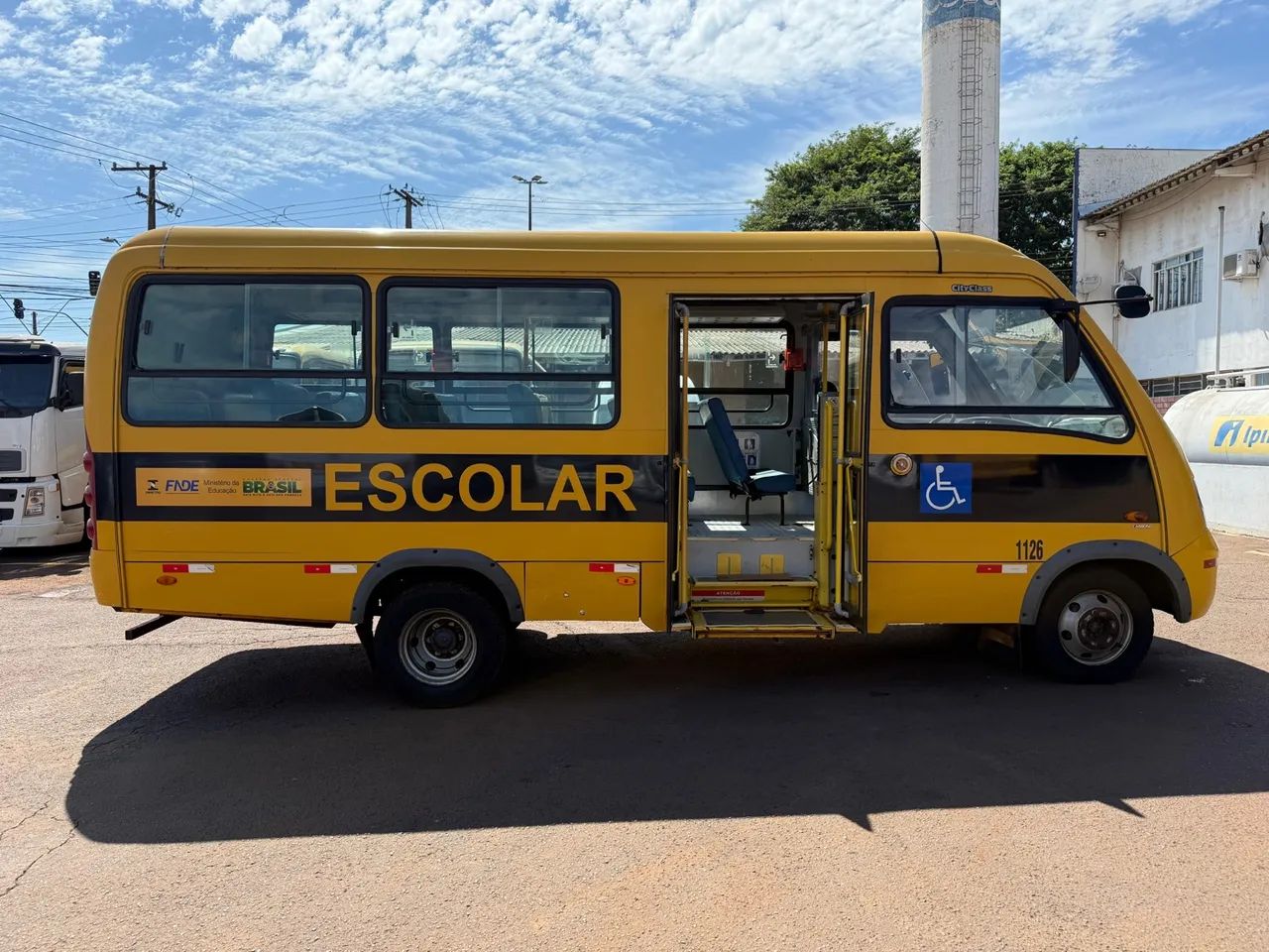 Microônibus escolar iveco cityclass ano 2014/2014 com 29 lugares em cascavel Paraná  - Foto 6