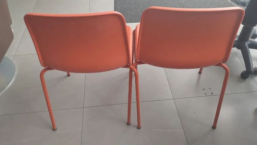 Cadeira Fixa de Escritório - Ideal para copas - Foto 2