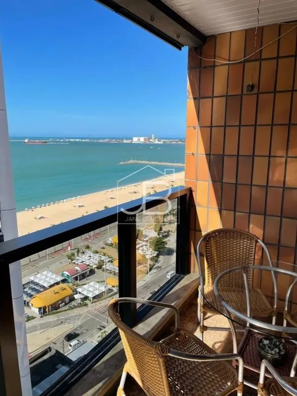 Flatà venda no Meireles, Fortaleza-CE: 2 quartos, 1 sala, 1 vaga de garagem, 57m² de área.