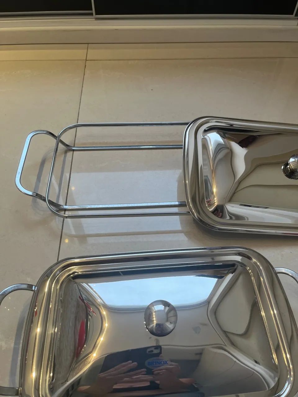 02 Suporte travessas com tampa Brinox novo