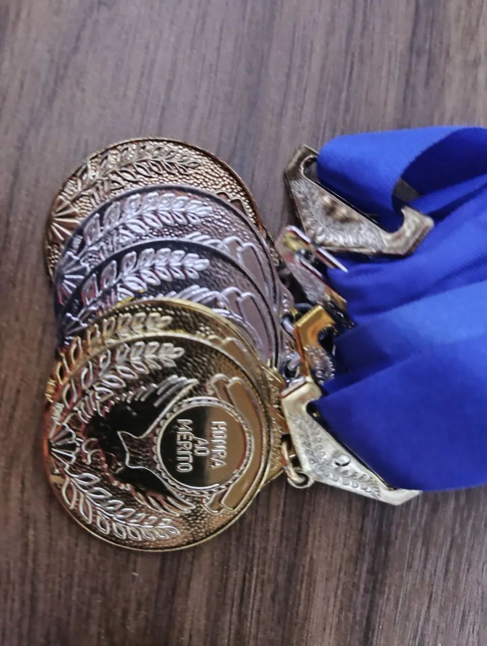 Lote de medalhas Honra ao Mérito Ouro e Prata, Bronze  - Foto 2