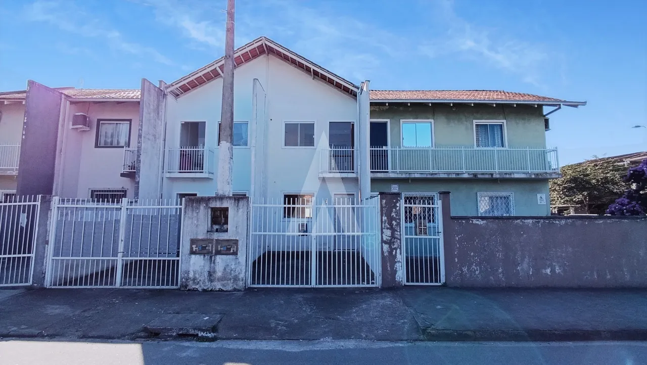 Casa residencial com 2 quartos para alugar por R$ 1980.00, 60.26 m2 - IRIRIU - JOINVILLE/S
