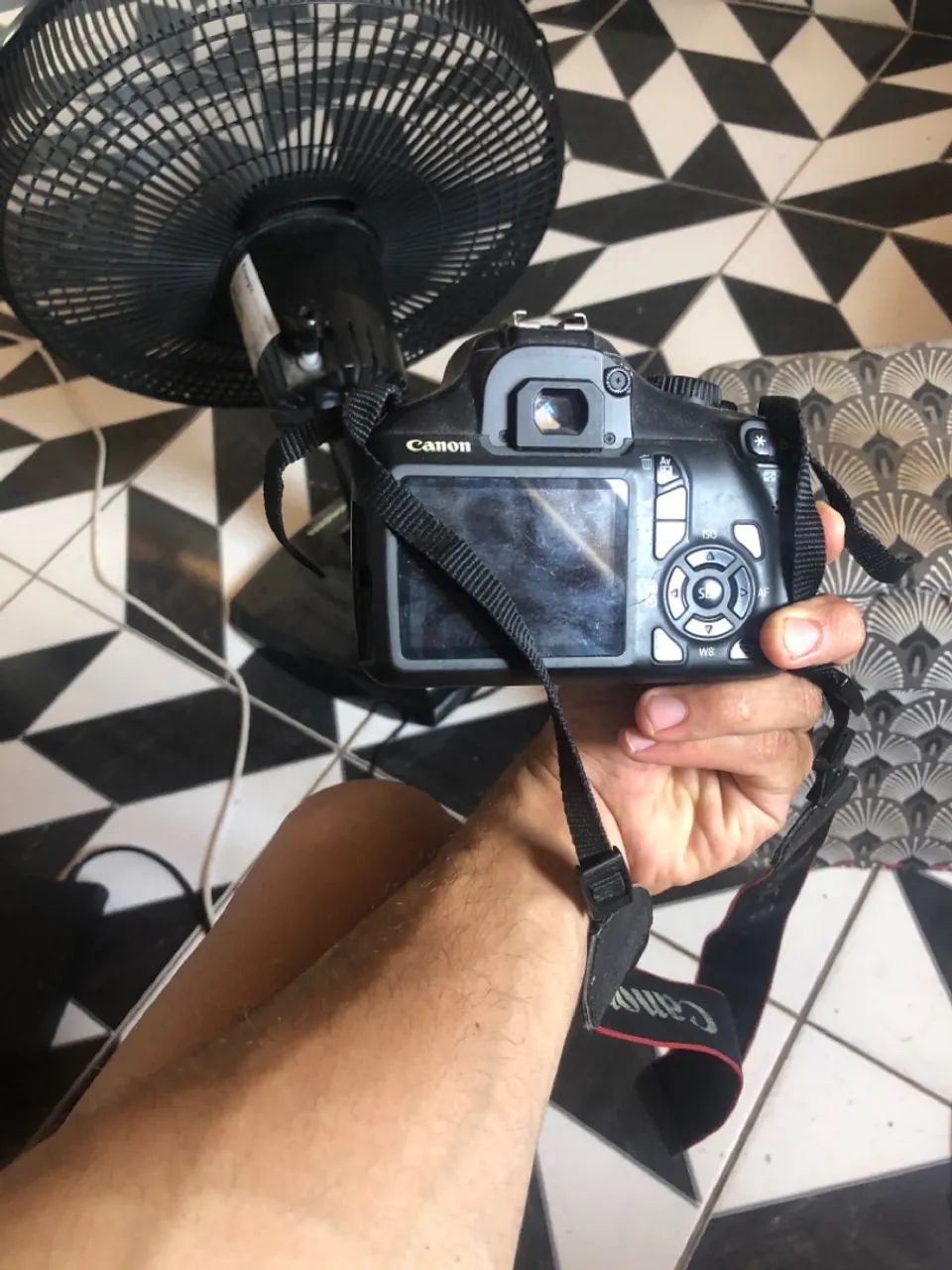 CANON EOS1100D pra vender logo - Foto 2