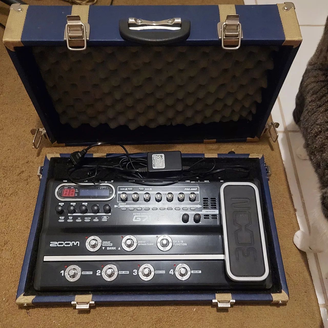 Zoom G7.1ut Guitar Effects Console - Instrumentos musicais