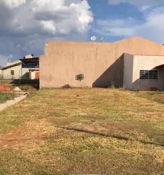 Terreno em condomínio fechado com área verde - Foto 3